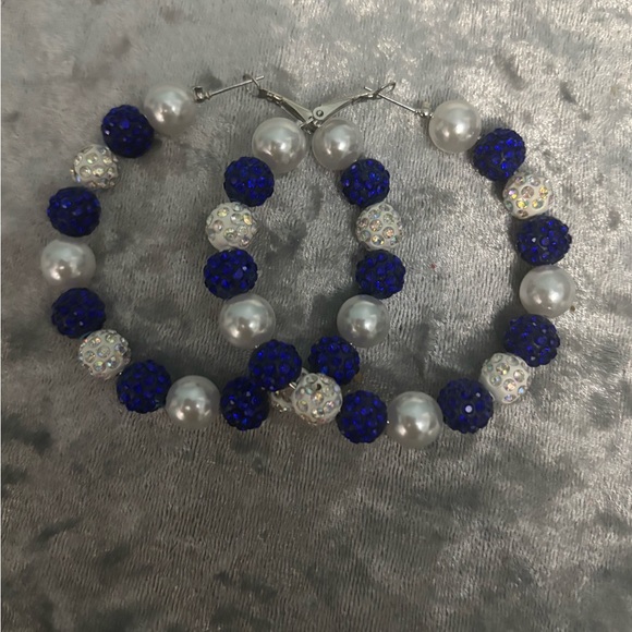 Blue, White & Silver Beaded Hoop Earrings - Picture 3 of 3